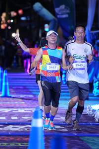 BIB: 3447, 3943
                            <button type="button" onclick="openModal(26221506)" class="btn btn-primary btn-sm float-right btn-popup" data-toggle="modal" data-target=".modal-high-quality">
                        <i class="fas fa-shopping-cart"></i> Add to Cart
                    </button>
                                            <button type="button" onclick="isThisMe(26221506, true)" class="btn btn-success btn-sm float-right btn-popup btn-isme hidden" data-toggle="tooltip" data-placement="bottom" title="นี่คือรูปของคุณใช่ไหม คลิกที่นี่เพื่อเอาเข้าอัลบั้ม">
                        <i class="fas fa-plus"></i> Add to album
                    </button>
                    <button type="button" onclick="isThisMe(26221506, false)" class="btn btn-warning btn-sm float-right btn-popup btn-isnotme hidden">
                        <i class="fas fa-ban"></i> Remove from album
                    </button>